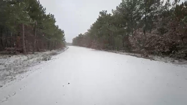 Türkmendağı etekleri beyaza büründü