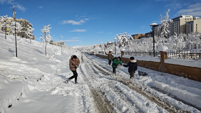 Muş'ta eğitime kar engeli: Okullar 1 gün tatil edildi