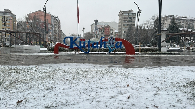 Kütahya'da kar yağışı