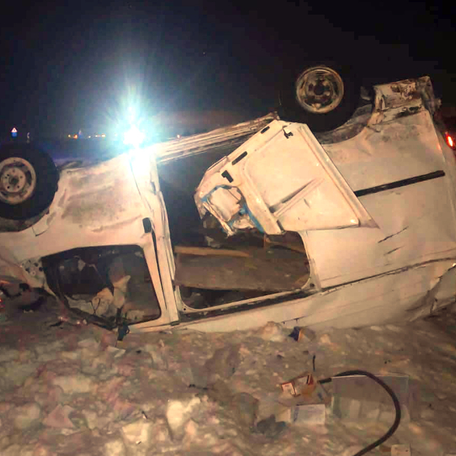 Kars'ta şarampole devrilen aracın sürücüsü öldü