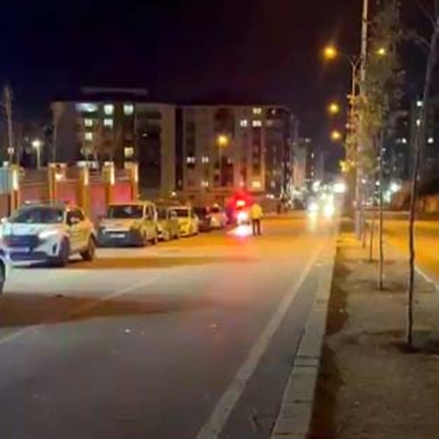 Gaziantep'te otomobilin çarpıp kaçtığı anne öldü, kızı ağır yaralandı