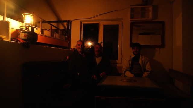 Muş'ta 10 köy ve 24 mezra karanlıkta kaldı