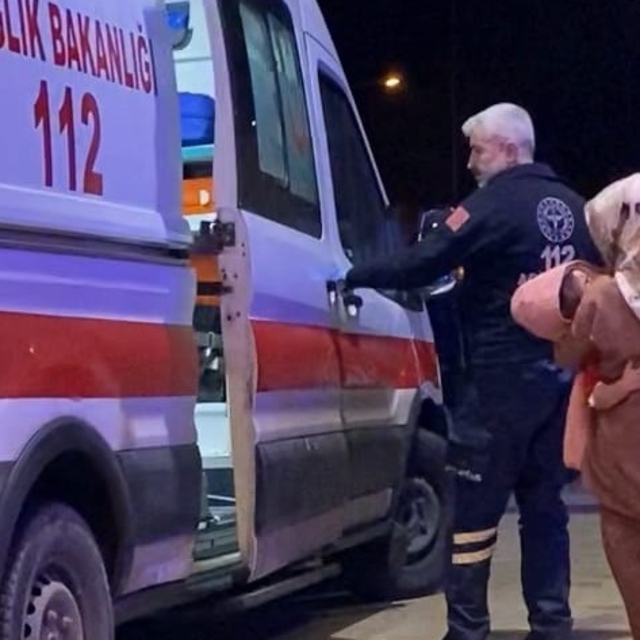 Bursa'da üzerine şifonyer devrilen çocuk ağır yaralandı