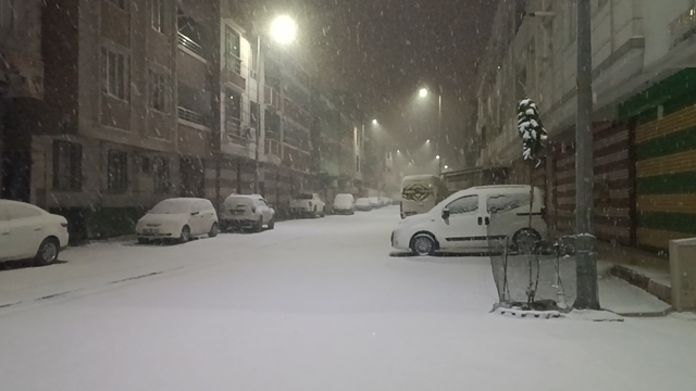 Şanlıurfa'da yoğun kar yağışı