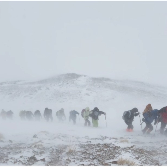 Artos Dağı'nda tipi ve fırtına: Dağcılar geri dönmek zorunda kaldı
