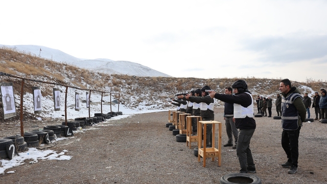 DKMP personeline silah kullanımı eğitimi