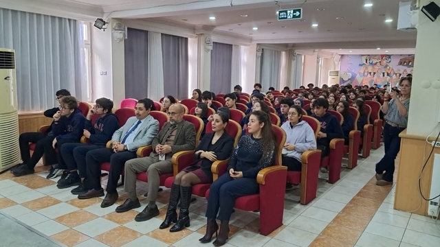 "Bilimsel Araştırma Yöntemleri" konusunda öğrencilere eğitim verildi