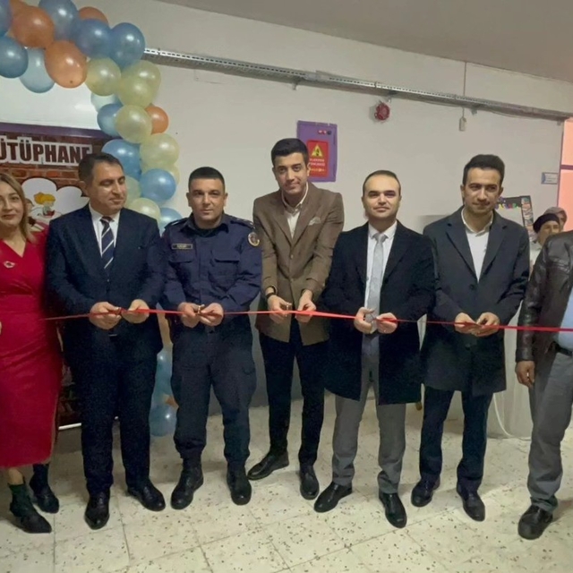 Nazilli'de öğretmenin 10 yıllık hayali kütüphaneye dönüştü