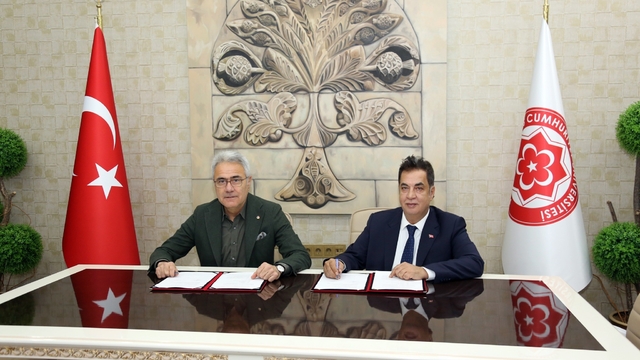 STSO'dan mesleki eğitime destek
TOBB ile YÖK arasında imzalanan Meslek Yüksekokulları Eğitim İş Birliği Protokolü kapsamında STSO, 3 meslek yüksekokulu ile eşleştirildi