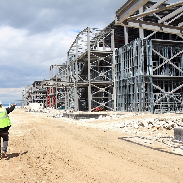 Zekbekci'den 'Denizli Büyükşehir hastaneye su vermiyor' çıkışı