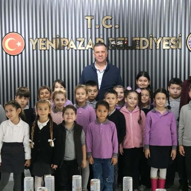 Başkan Ercan minik öğrencileri belediyede ağırladı