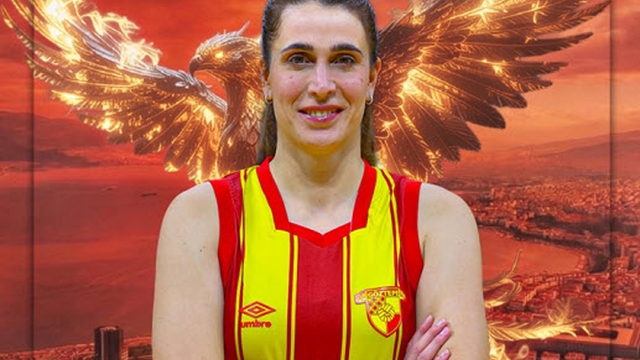 Göztepe filede Ezgi'yi aldı