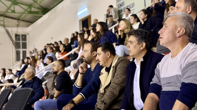 Başkan Durgut'tan Söğütspor Voleybol Takımına tribün desteği