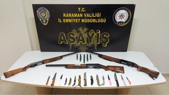 Karaman'da ruhsatsız silahlar ile kaçak tütün ele geçirildi: 5 tutuklama