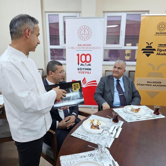 Gastronomi Akademisinde 'Balıkesir Kaymaklısı' yapıldı