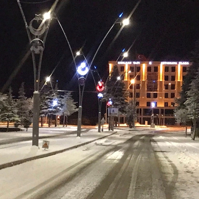 Ereğli'ye mevsimin ilk karı yağdı