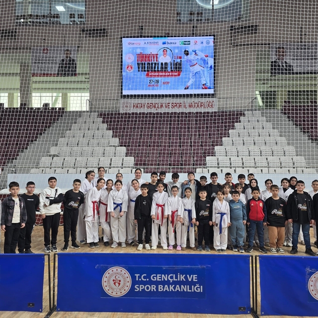 Elazığlı sporcular 45 madalya turnuvaya damga vurdu