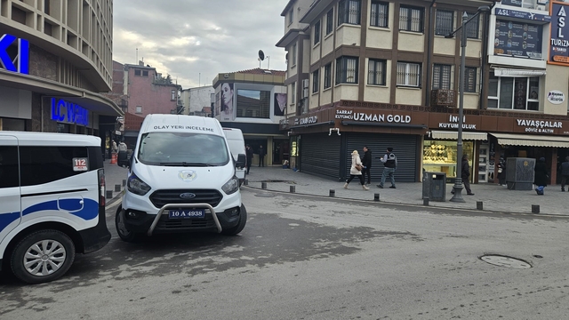 Kuyumcuya silahlı saldırı