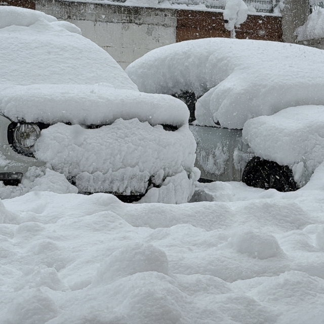 Karabük'te kar kalınlığı 60 santimetreye ulaştı