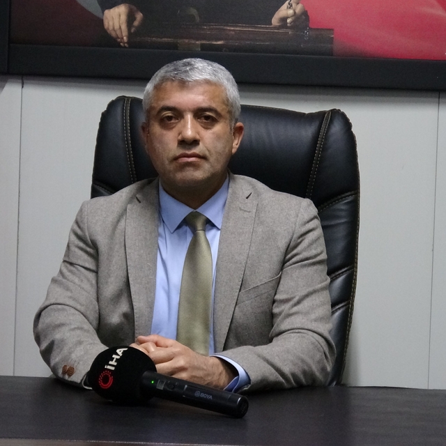 Malatya'da buzlanma servis araçlarını da vurdu