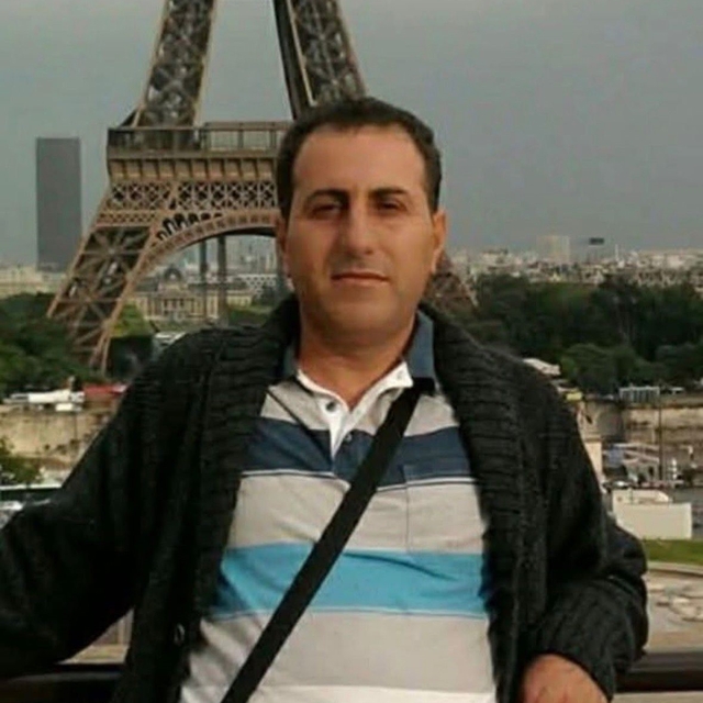 Denizli'de 5 araçlı zincirleme trafik kazasında yaralanan sürücü kurtarılma...