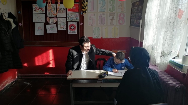 Susuz Kaymakamı Tutal'ın  okul ziyaretleri sürüyor