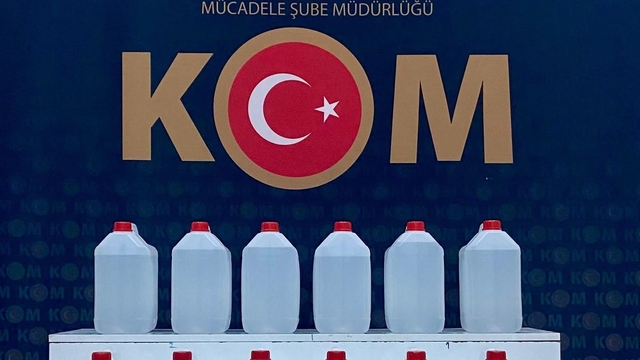 Kars'ta yılbaşı öncesi sahte içki operasyonunda 13 gözaltı