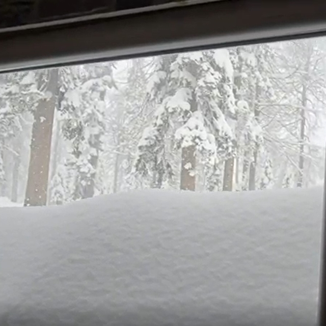 Düzce'nin yüksek kesimlerinde kar kalınlığı 1,5 metreye ulaştı