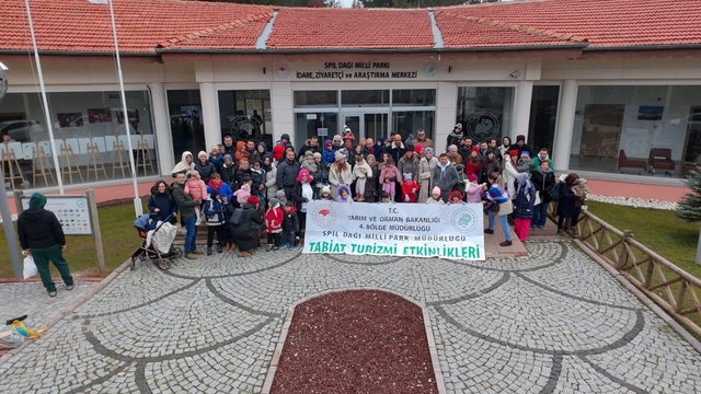 Minikler Spil Dağı'nda doğayla buluştu