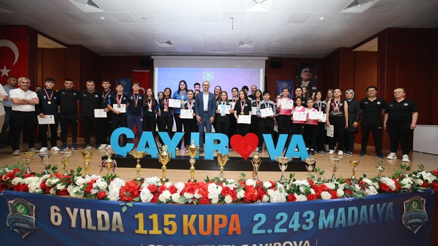 Çayırovalı sporcular 2025'te 354 madalya ve 14 kupa kazandı