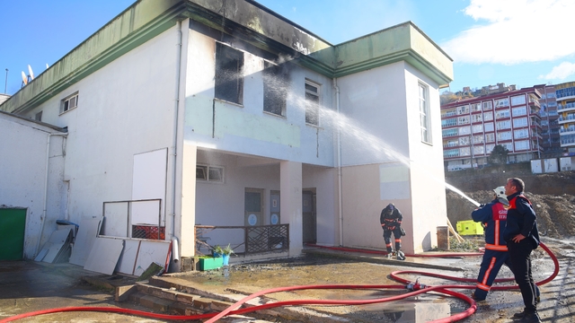 Giresun Gençlik ve Spor İl Müdürlüğü'nün ek hizmet binasında çıkan yangında maddi hasar oluştu