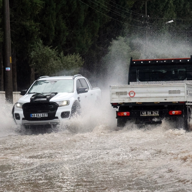 Bodrum, Marmaris ve Datça'ya kuvvetli yağış uyarısı