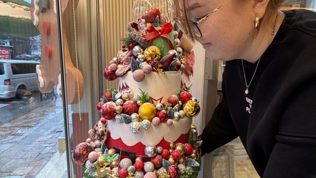 Yılbaşına özel hazırlanan 40 pastaya altın gizlediler