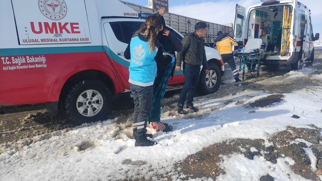 Şanlıurfa'da karlı yollarda doğum seferberliği