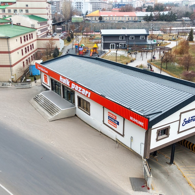 Büyükşehir'in yatırım seferberliği devam ediyor
Numune halk pazarı açıldı