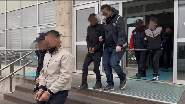 Niğde'de göçmen kaçakçılığı operasyonu: 2 tutuklama