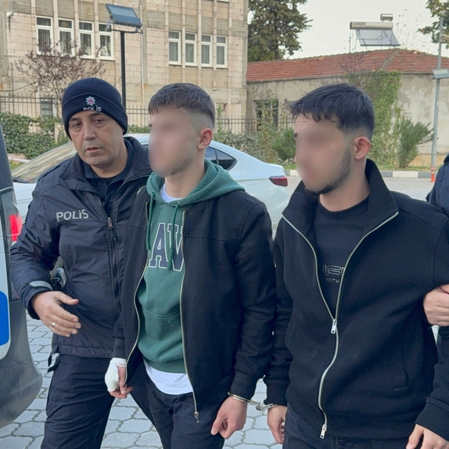 Samsun'da kavgada 3 kişi yaralandı, 2 kişi tutuklandı