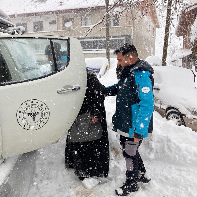 UMKE ekipleri 62 yaşındaki hastaya ulaştı