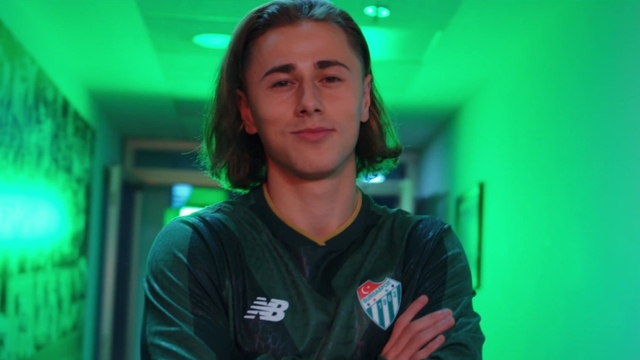 Bursaspor, Iğdır FK'dan Eyüp Akcan'ı yıl sonuna kadar kiraladı