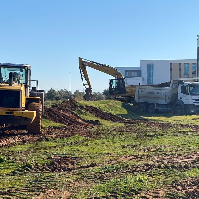 Aydın Büyükşehir Belediyesi'nden ADÜ'ye çevre ve altyapı düzenleme desteği