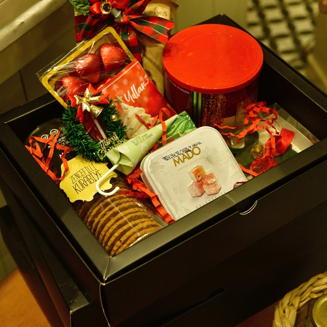 MADO'dan yeni yıla tatlı başlangıç
Yılbaşı pastaları sofralara şıklık katıy...