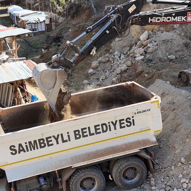 Saimbeyli Belediye Başkanı Dal," Üreten ve sahada karşılığı olan bir beledi...