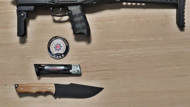 Hapis cezasıyla aranan 20 kişi yakalandı