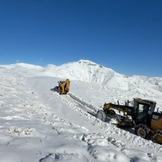 Batman'da eğitime 'kar' engeli; 346 yerleşim yeri yolu kapalı