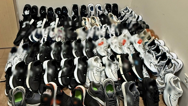 Polis 60 çift imitasyon ayakkabı ele geçirdi