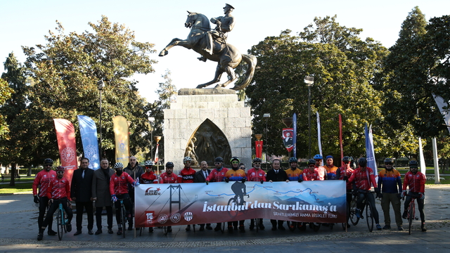 Sarıkamış şehitlerini anmak için İstanbul'dan yola çıkan bisikletliler Samsun'da