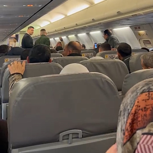 İzmir-Diyarbakır uçuşu 12 saatlik eziyete dönüştü