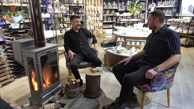 Adıyaman esnafı depreme dayanıklı iş yerlerinde hizmet veriyor