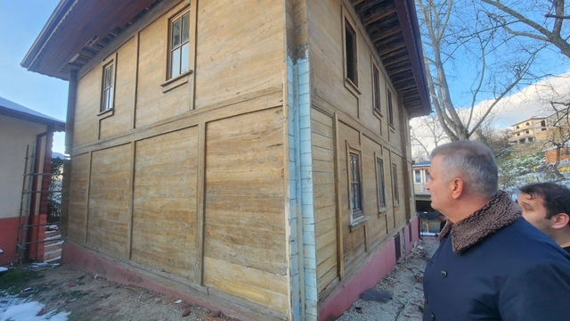 Gölcük'teki 145 yıllık çivisiz cami restore ediliyor