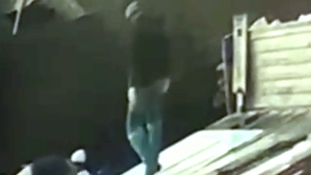 TIR'ın dorsesinde çalışan işçiye yıldırım isabet etti